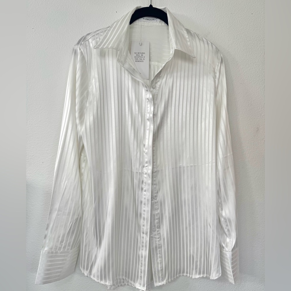 NWT Rumors Elegant White Satin Striped Button-Up Long Sleeve Shirt Size S Small